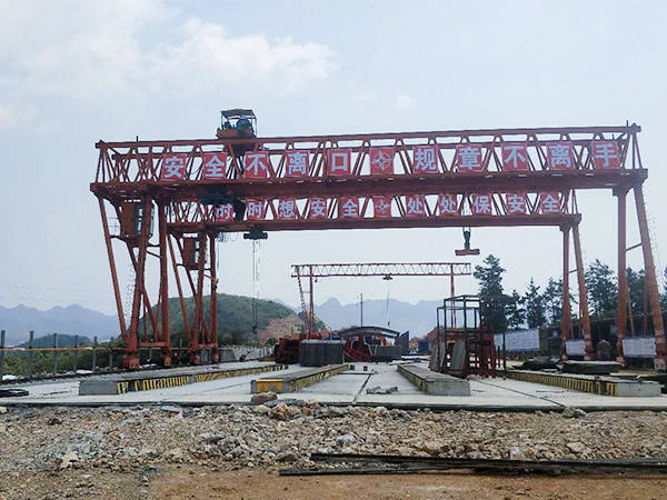 龍門吊生產(chǎn)廠家